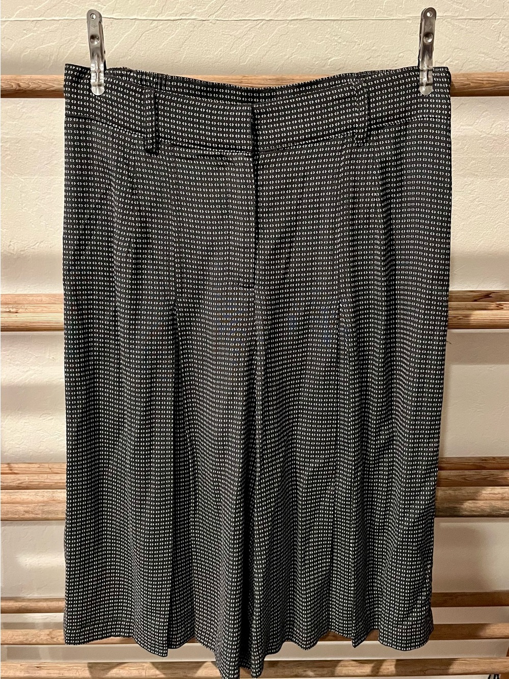 Bailey 44 Aubrey Pleated Wide Leg Bermuda Shorts Mini Geo Print Black White